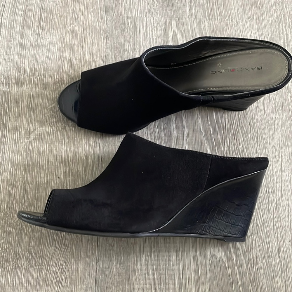 Bandolino sandals